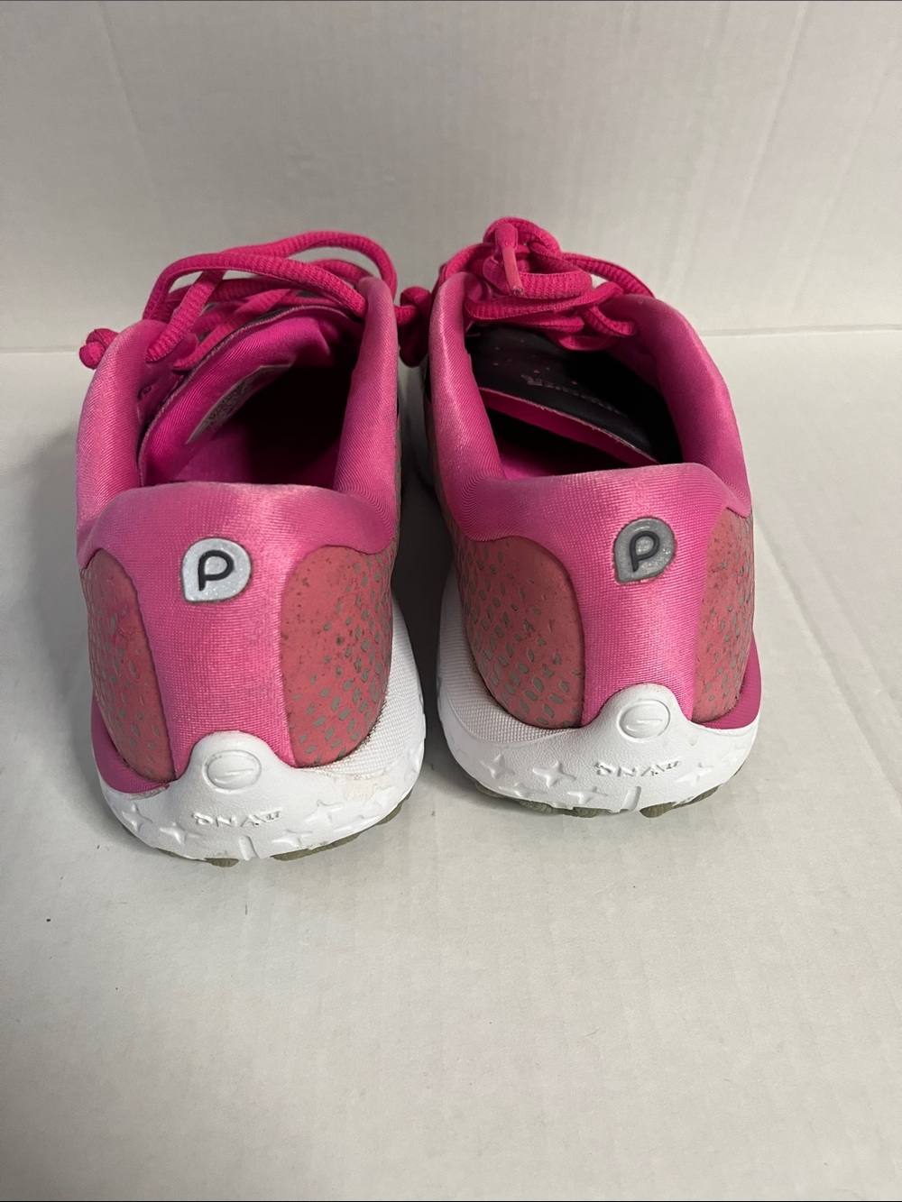 Brooks Women’s Black and Hot Pink Running Sneakers - Picture 6 of 13